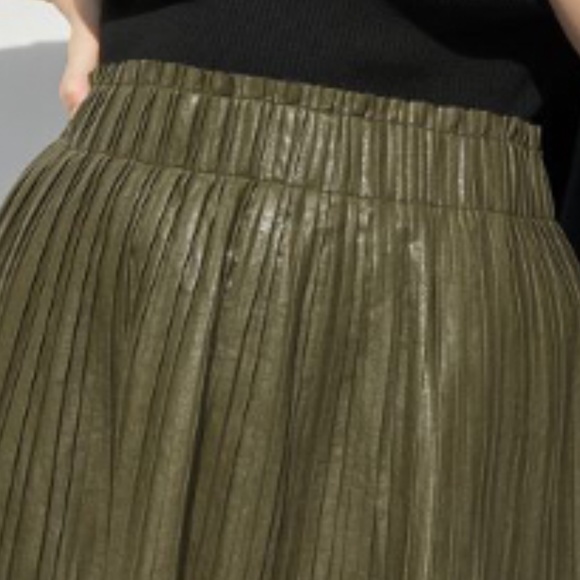 Olive Green Faux Leather Mini Skirt, XL - Picture 2 of 3